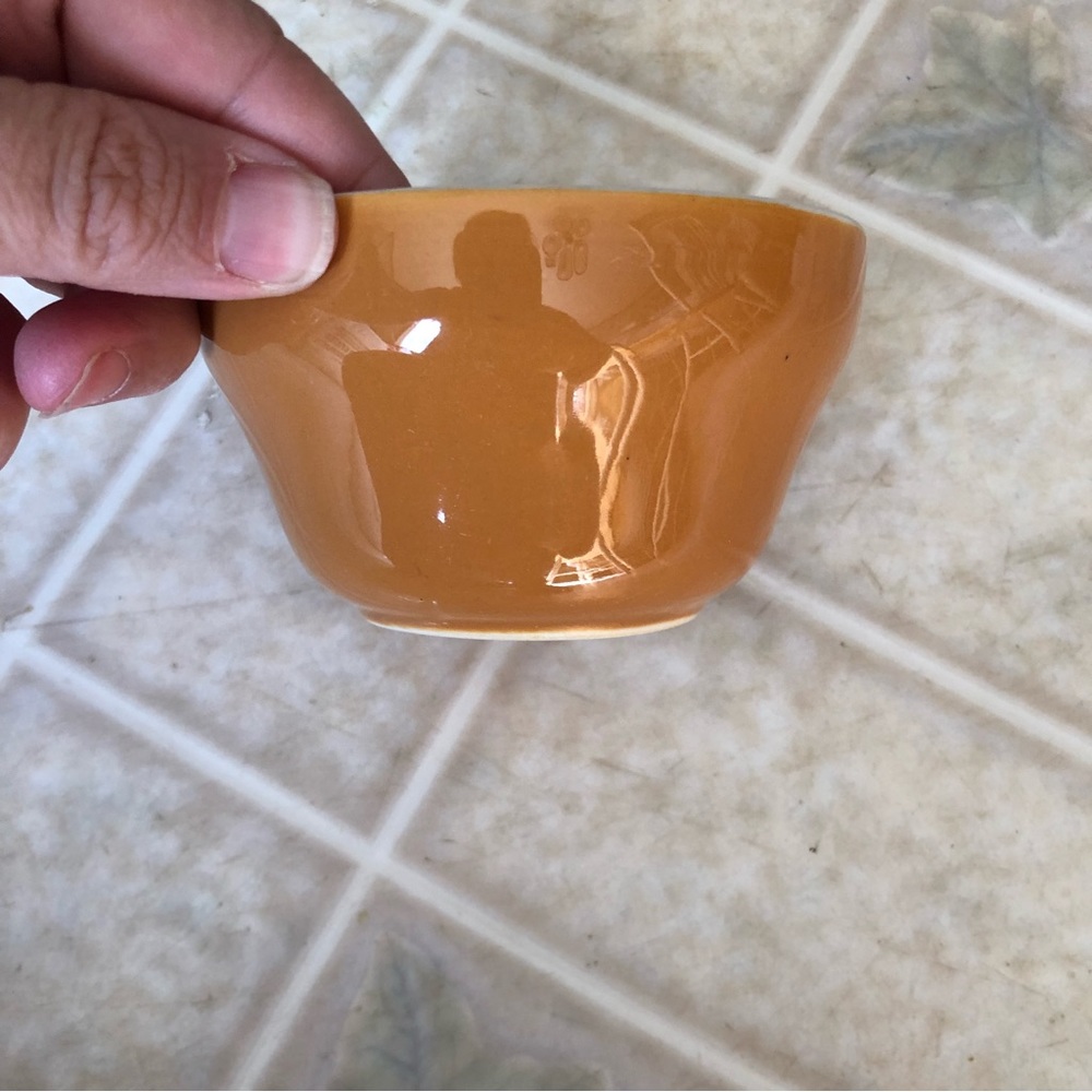 Vintage Homer Laughlin Butterscotch porcelain Ramekin‎